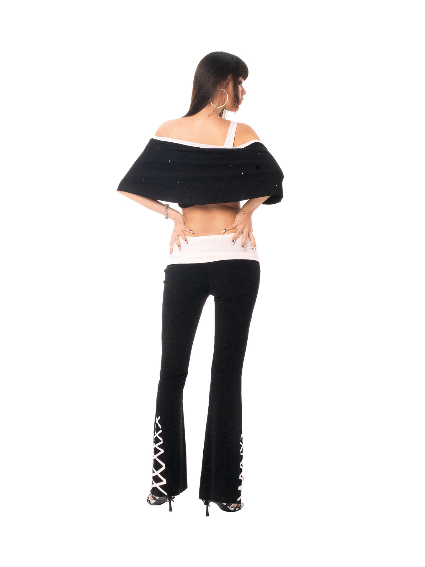 Ooops333 26SS 「SLAY！」Ruffle Trim Top and Flare Pants Set